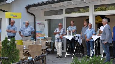 Diskussion mit Bürger*innen und Vertretern lokaler Unternehmen